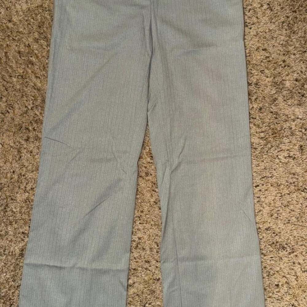 Fashion Bug Gray Pinstripe Dress Pants Size 6 Average Trousers Workwear
